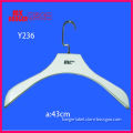 service clothes hangers,clothes hangers display,plastic clothes hangers